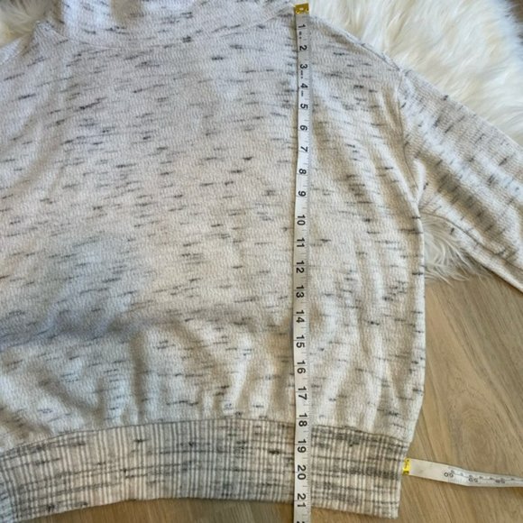 Anthropologie Grey Mock/Cowl Neck Sweater - Picture 10 of 11